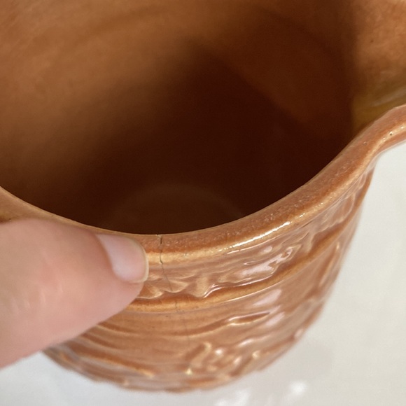 Vintage McCoy Water Lily Lotus Pitcher Peachy Brown with fish handle & lily pads - Picture 11 of 11